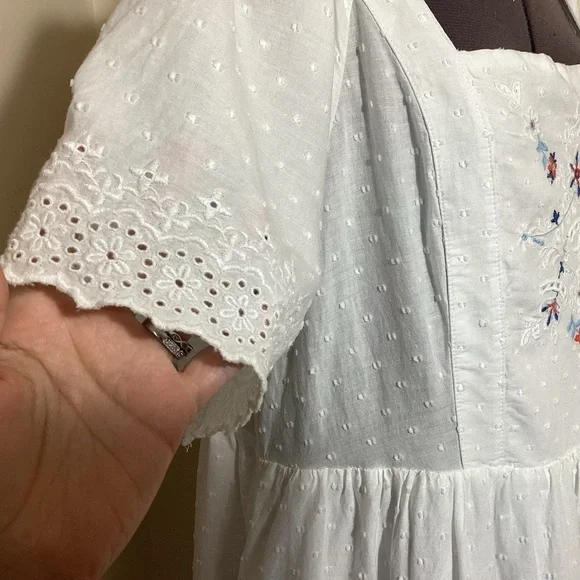 Old Navy Maxi Dress XL Embroidered Tiered Cottagecore Eyelet - Picture 10 of 16